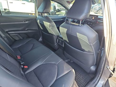 Used 2021 Toyota Camry XSE image 11
