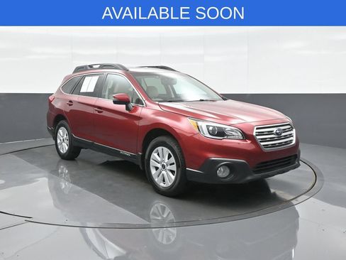 Used 2017 Subaru Outback 2.5i Premium AWD/4WD image 1