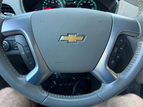 Used 2017 Chevrolet Traverse LT w/ Style and Technology Package image 11