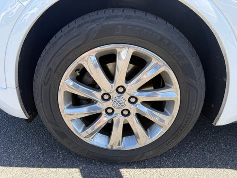 Used 2019 Buick Envision Essence w/ LPO, Active Package FWD image 5