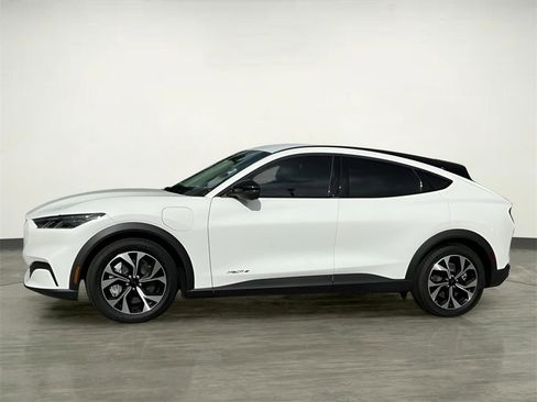 Used 2025 Ford Mustang Mach-E Select image 2