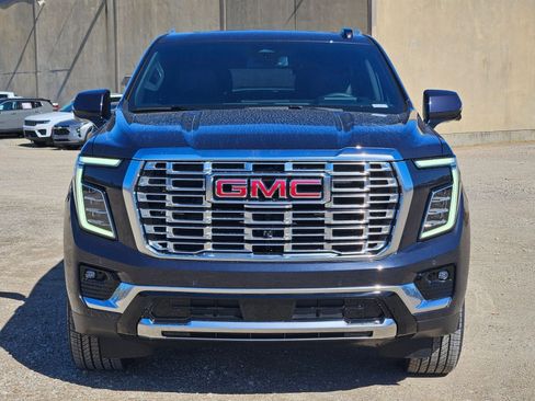 New 2026 GMC Yukon Denali w/ Sun & Power Step Package image 9