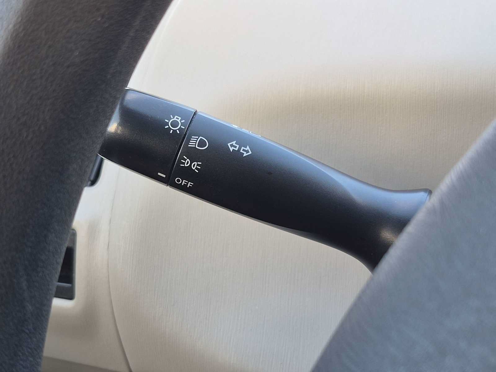 Used 2012 Toyota Prius V Two FWD image 25