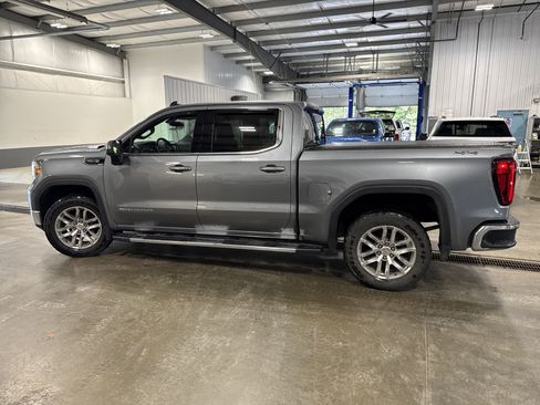 Used 2019 GMC Sierra 1500 SLE w/ SLE Value Package AWD/4WD image 5