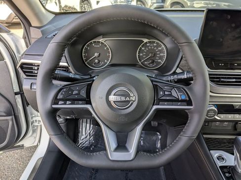 New 2025 Nissan Altima 2.5 SL image 15