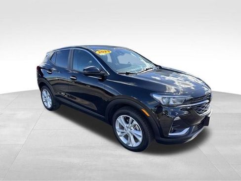 Used 2023 Buick Encore GX Preferred w/ Cold Weather Comfort Package AWD/4WD image 3