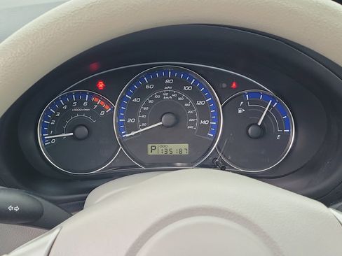 Used 2012 Subaru Forester 2.5X Premium w/ All-Weather Pkg image 24