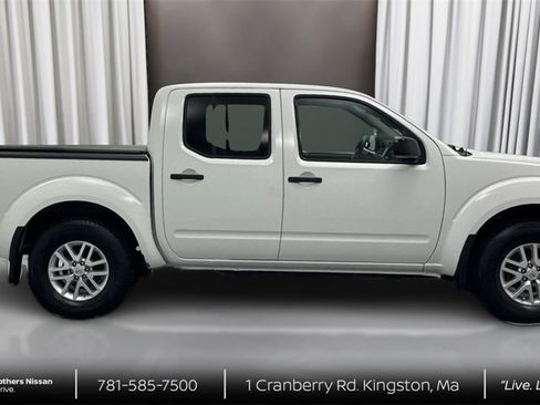 Used 2019 Nissan Frontier SV image 4