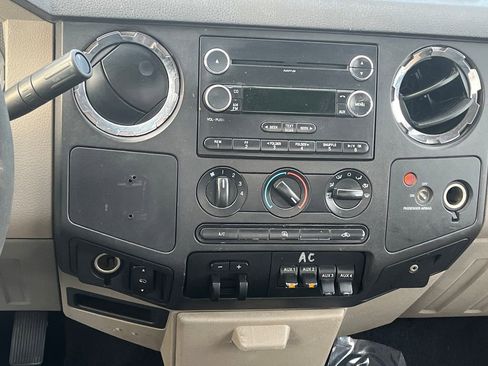 Used 2009 Ford F350 2WD Regular Cab Super Duty image 21