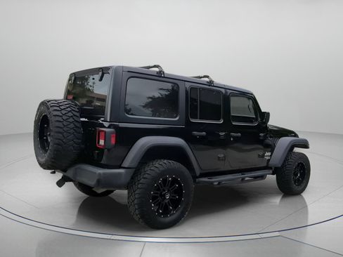 Used 2018 Jeep Wrangler Unlimited Sport S AWD/4WD image 29