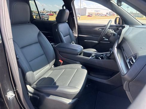 Used 2026 Chevrolet Traverse LT FWD image 10