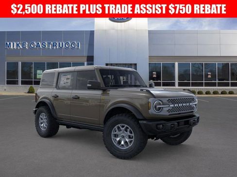 New 2025 Ford Bronco Badlands image 7