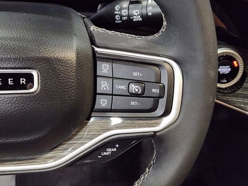 Used 2022 Jeep Wagoneer Series II w/ Premium Group I image 49