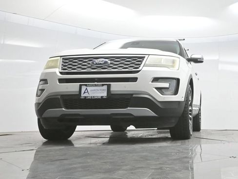 Used 2016 Ford Explorer Platinum AWD/4WD image 58