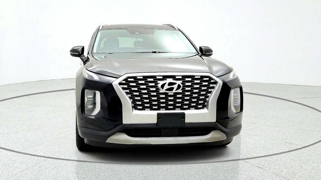 Used 2022 Hyundai Palisade SEL FWD image 2