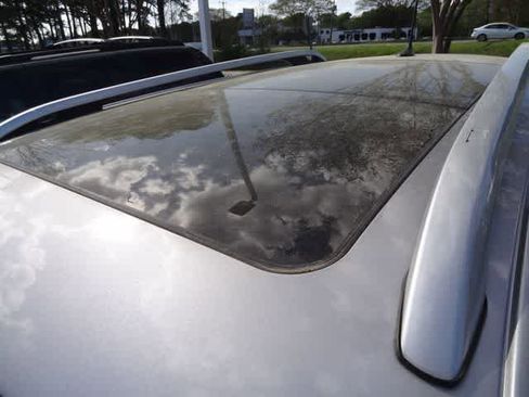 Used 2020 Jeep Cherokee Latitude Plus w/ Comfort/Convenience Group image 20