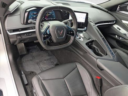 Used 2023 Chevrolet Corvette Stingray Preferred Cpe w/ Z51 Performance Package image 9