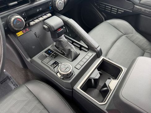 Used 2026 Toyota 4Runner TRD Off-Road Premium AWD/4WD image 18