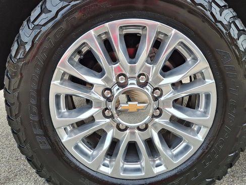Used 2021 Chevrolet Silverado 2500 High Country w/ Safety Package II AWD/4WD image 27