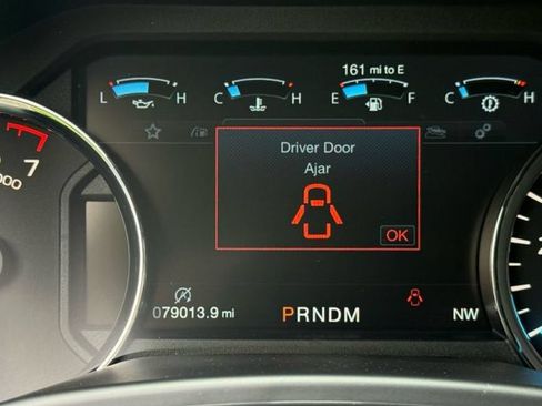 Used 2020 Ford F150 Lariat w/ Equipment Group 502A Luxury AWD/4WD image 29