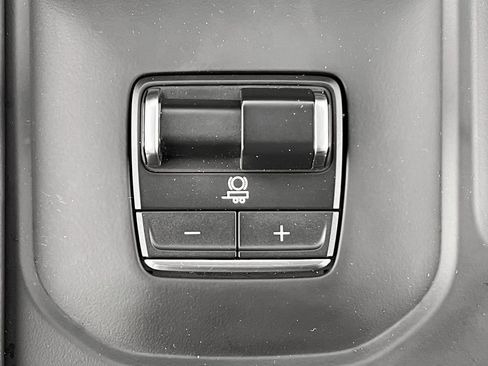 Used 2025 GMC Sierra 2500 Denali Ultimate image 29