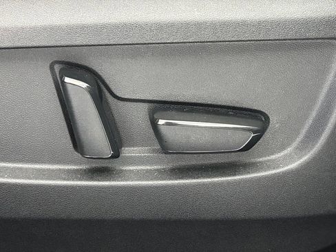 Used 2023 INFINITI QX50 Luxe AWD/4WD image 11