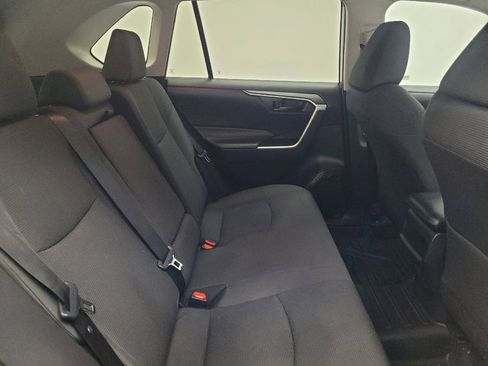 Used 2021 Toyota RAV4 LE FWD image 19
