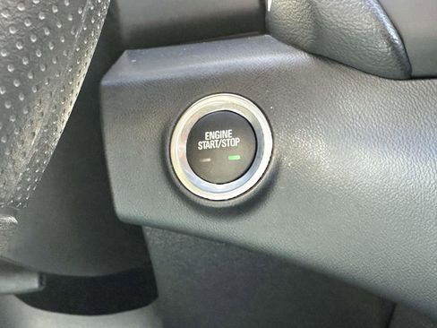 Certified 2023 GMC Terrain SLE w/ Driver Convenience Package image 31