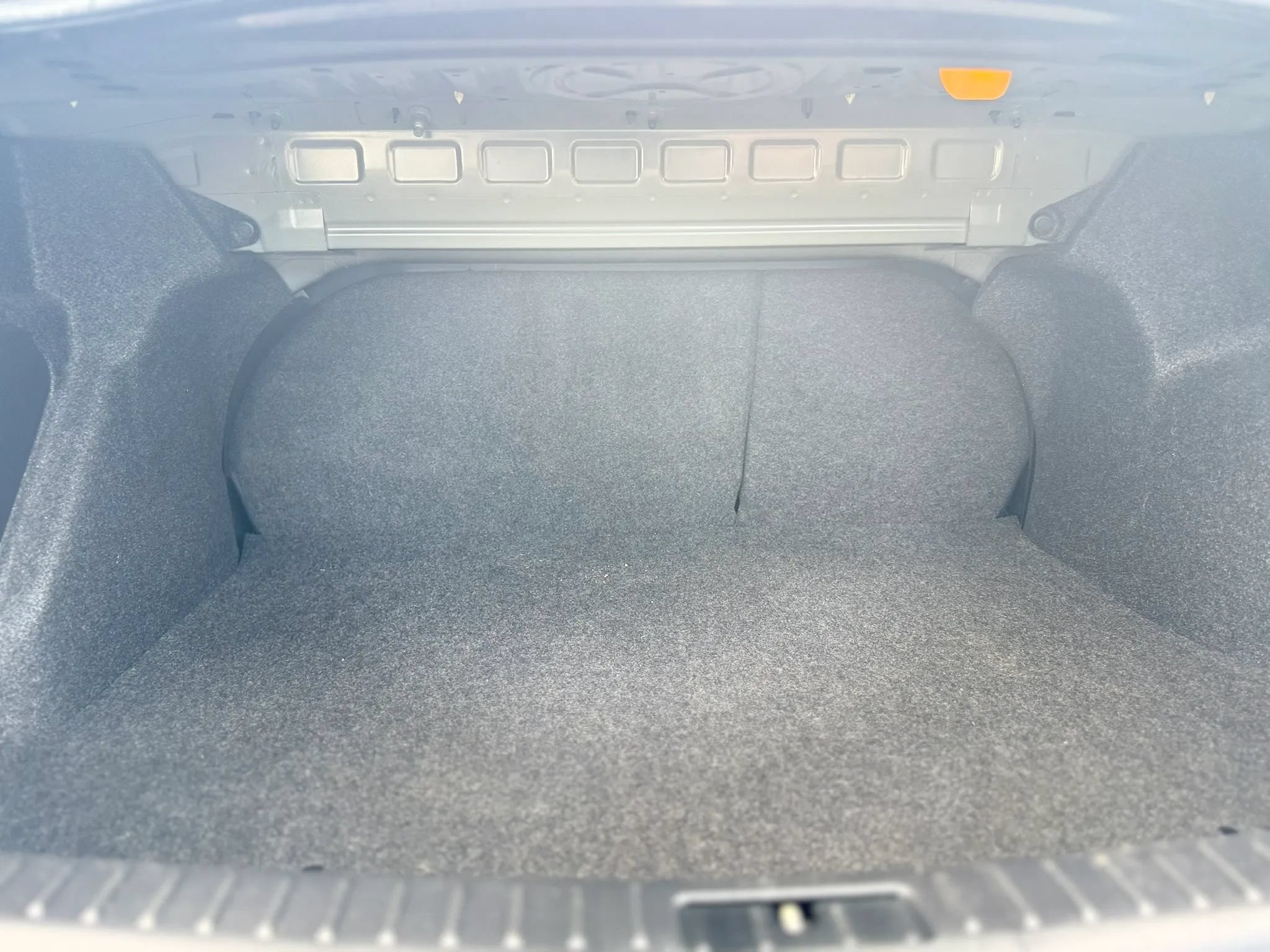 Used 2010 MAZDA MAZDA3 i Touring FWD image 33