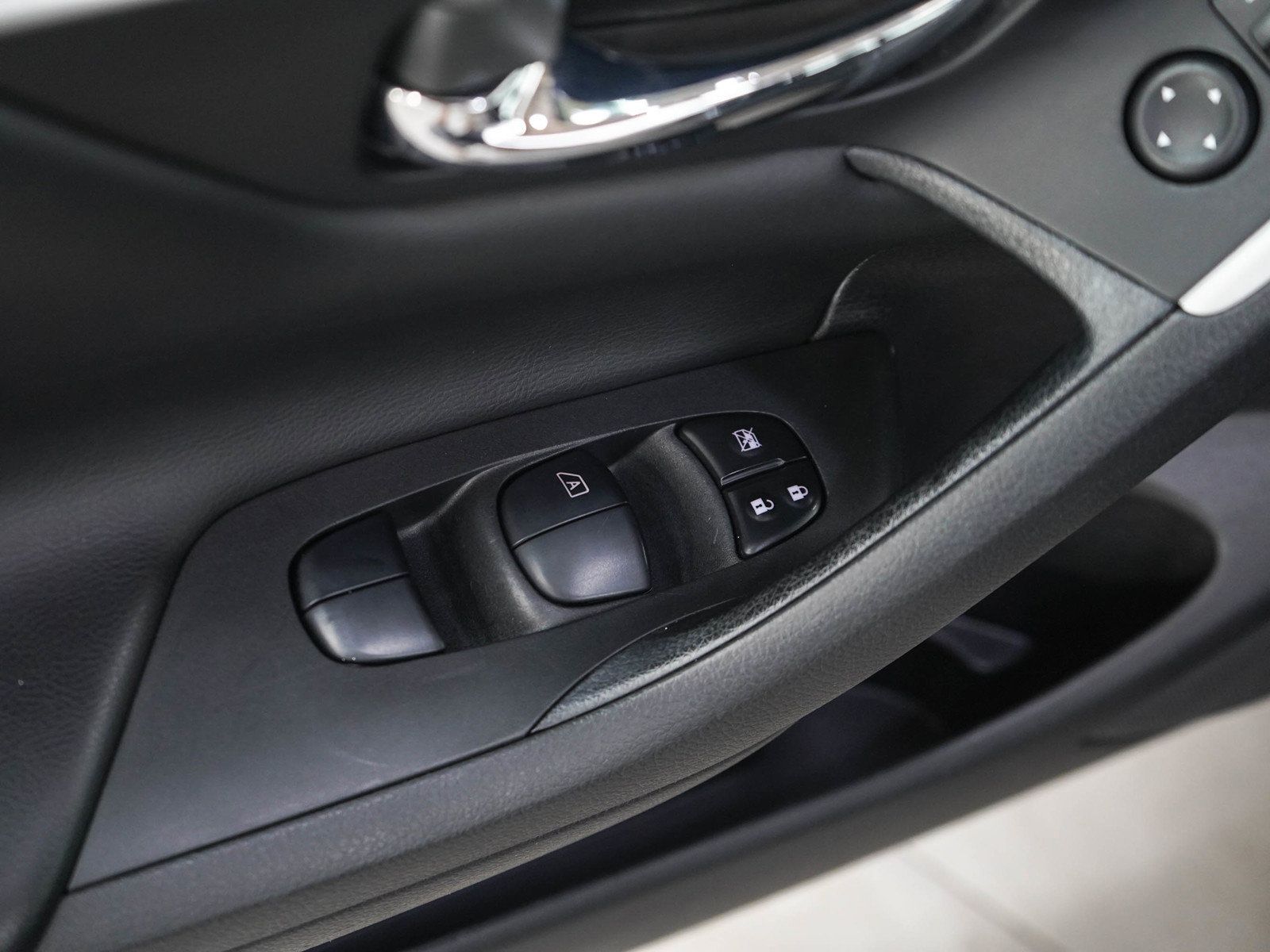 Used 2017 Nissan Altima 2.5 SV FWD image 19