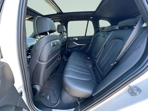 Certified 2025 BMW X5 xDrive40i w/ Executive Package AWD/4WD image 21