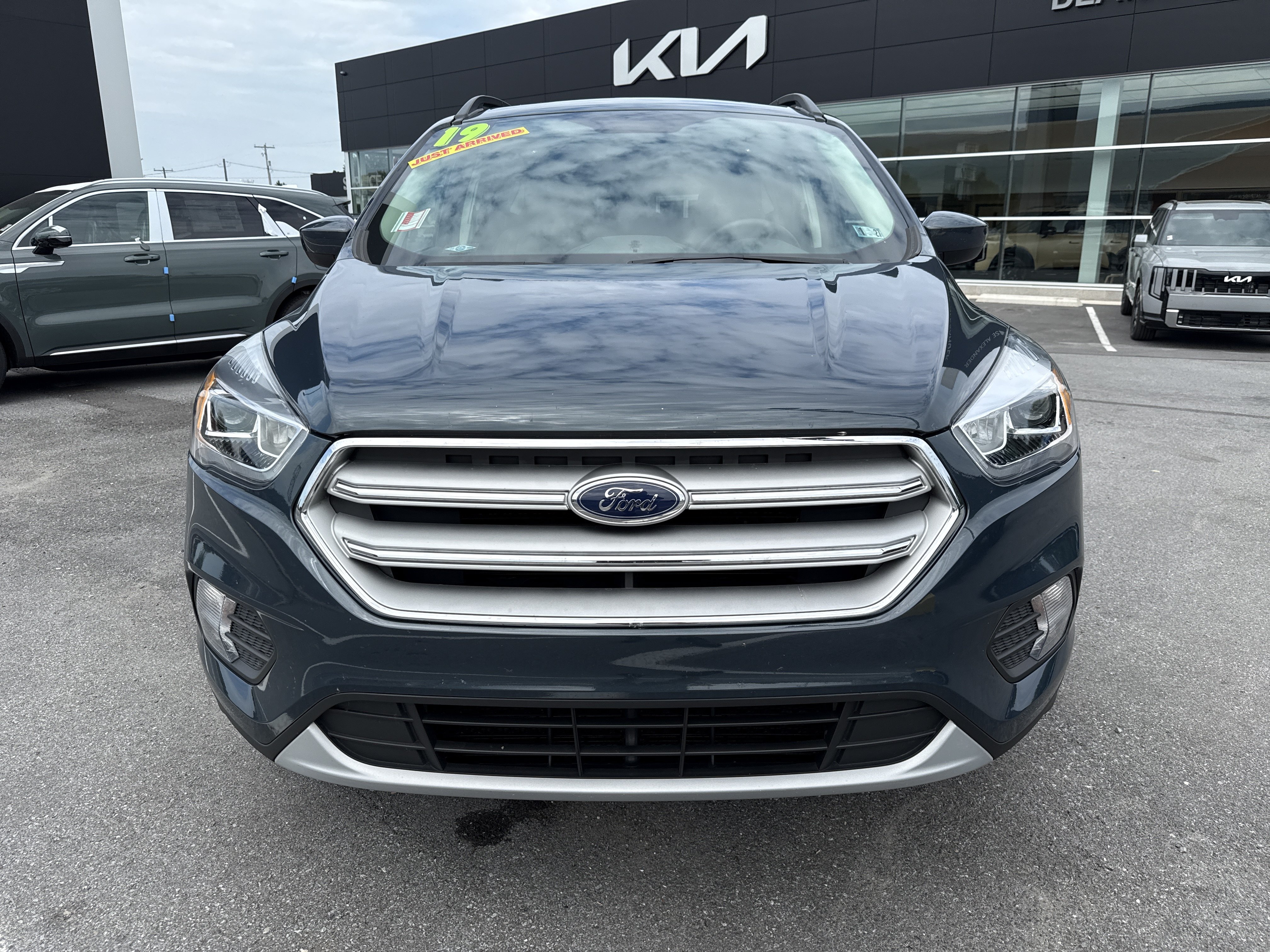Used 2019 Ford Escape SEL AWD/4WD image 9