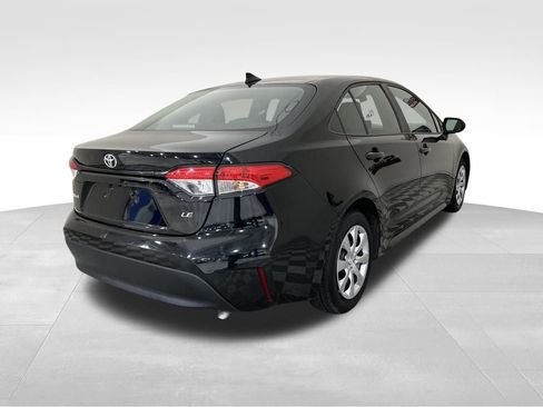 Used 2023 Toyota Corolla LE image 5