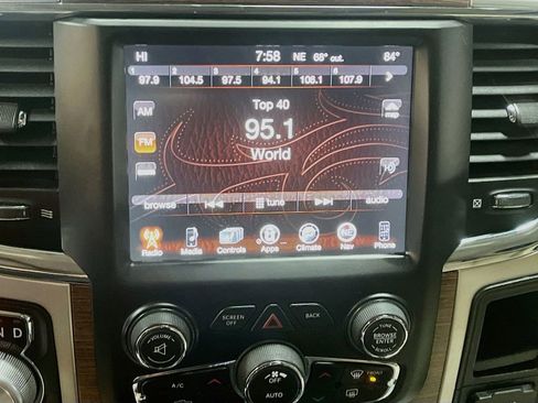 Used 2017 RAM 1500 Laramie w/ Convenience Group AWD/4WD image 15