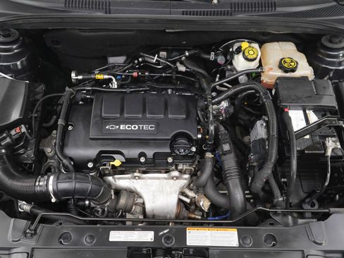 Used 2013 Chevrolet Cruze LT image 29