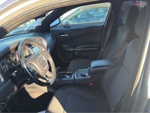 Used 2015 Dodge Charger SE w/ Popular Equipment Group RWD image 8