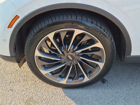 Used 2021 Lincoln Aviator Reserve w/ Equipment Group 202A AWD/4WD image 13