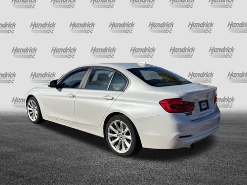 Used 2018 BMW 320i xDrive Sedan w/ Premium Package image 8