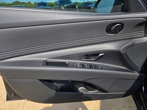New 2026 Hyundai Elantra SEL Sport Premium FWD image 18