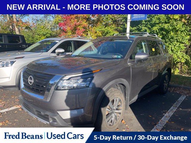 Used 2024 Nissan Pathfinder SL AWD/4WD image 3