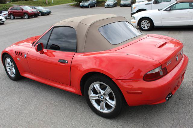 Used 2000 BMW Z3 2.5i RWD image 4
