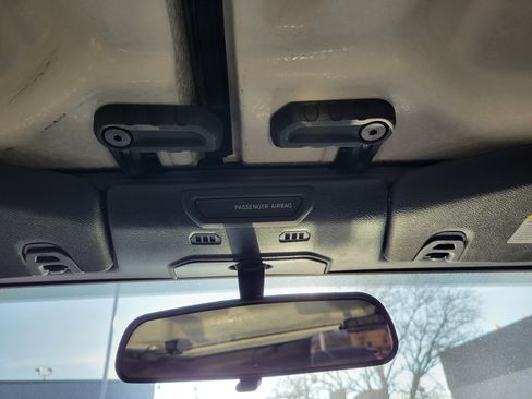 Used 2021 Jeep Gladiator Sport image 30