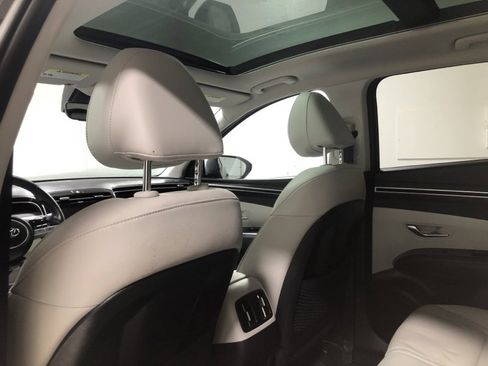Used 2023 Hyundai Tucson Limited image 18