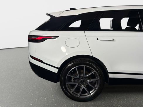 Used 2025 Land Rover Range Rover Velar Dynamic SE image 18