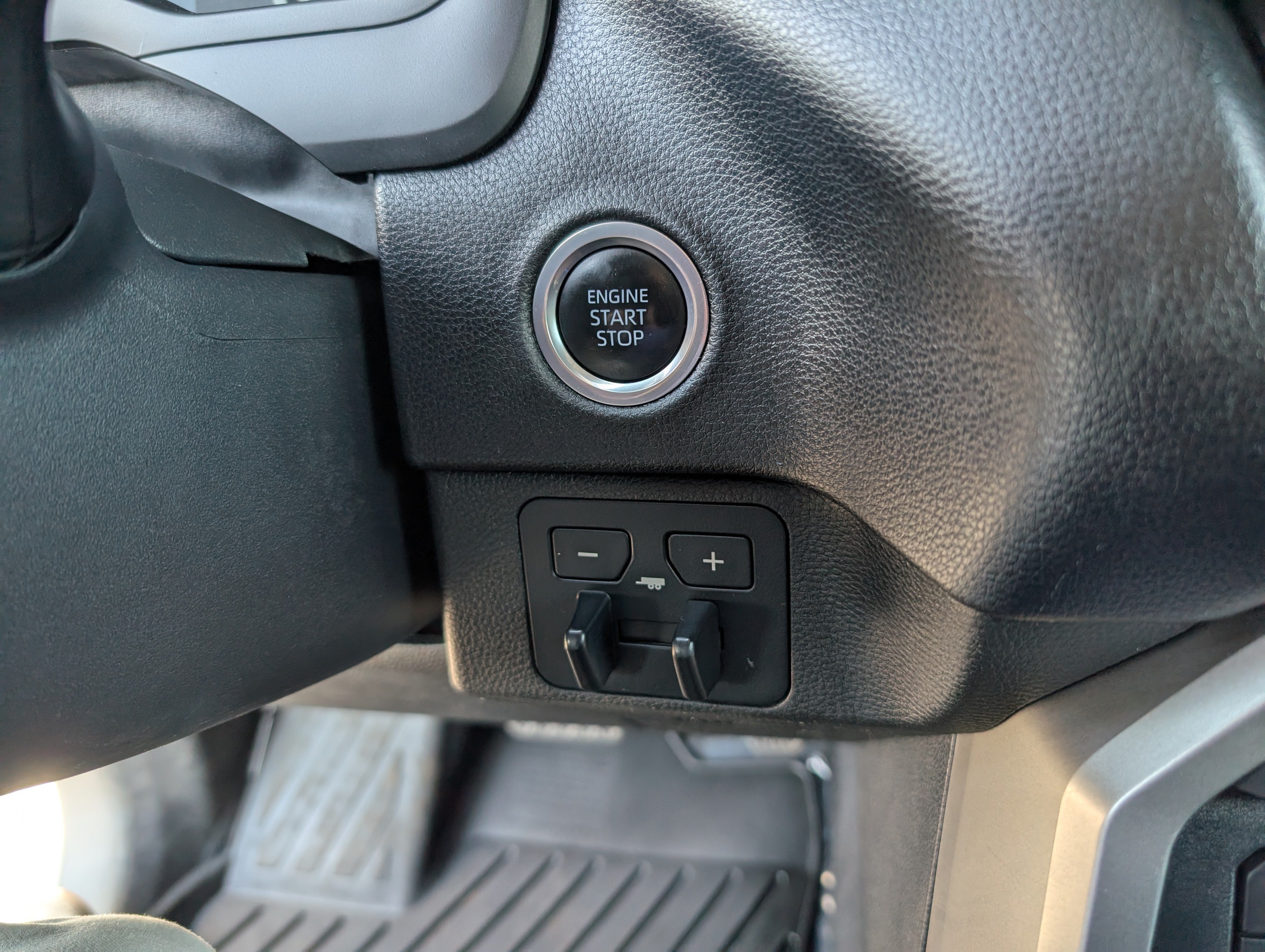 Used 2022 Toyota Tundra SR5 AWD/4WD image 21