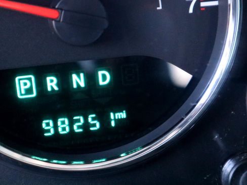 Used 2015 Jeep Wrangler Unlimited Sahara w/ Connectivity Group image 49