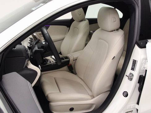 Certified 2025 Mercedes-Benz CLA 250 4MATIC image 19