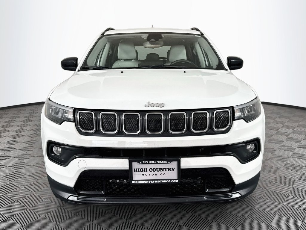 Used 2022 Jeep Compass Latitude AWD/4WD image 2
