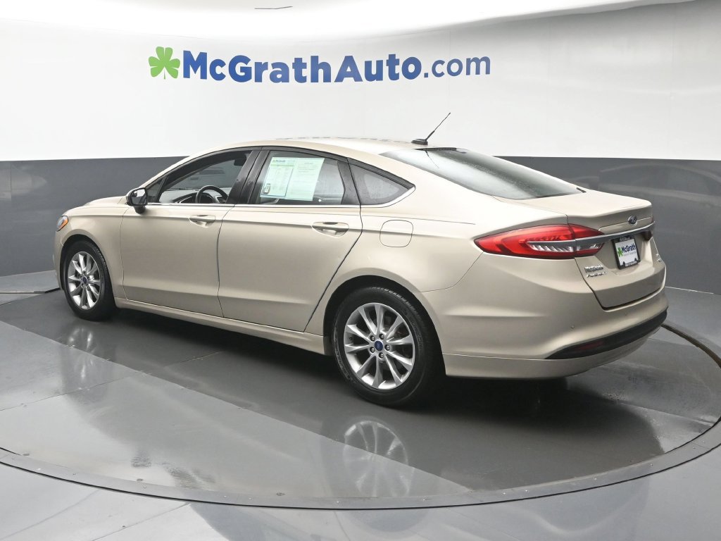 Used 2017 Ford Fusion SE w/ Fusion SE Technology Package FWD image 25