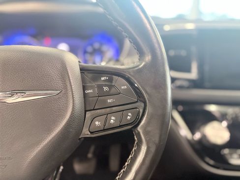 Used 2020 Chrysler Pacifica Touring-L w/ Advanced Safetytec Group AWD/4WD image 20